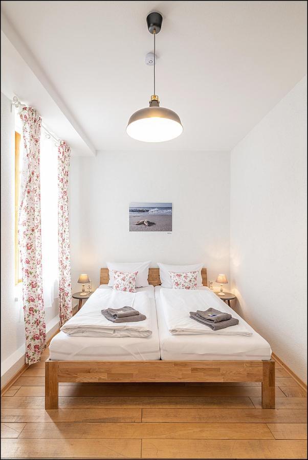 Markt Eins Gaestezimmer Schoppenstedt Buitenkant foto