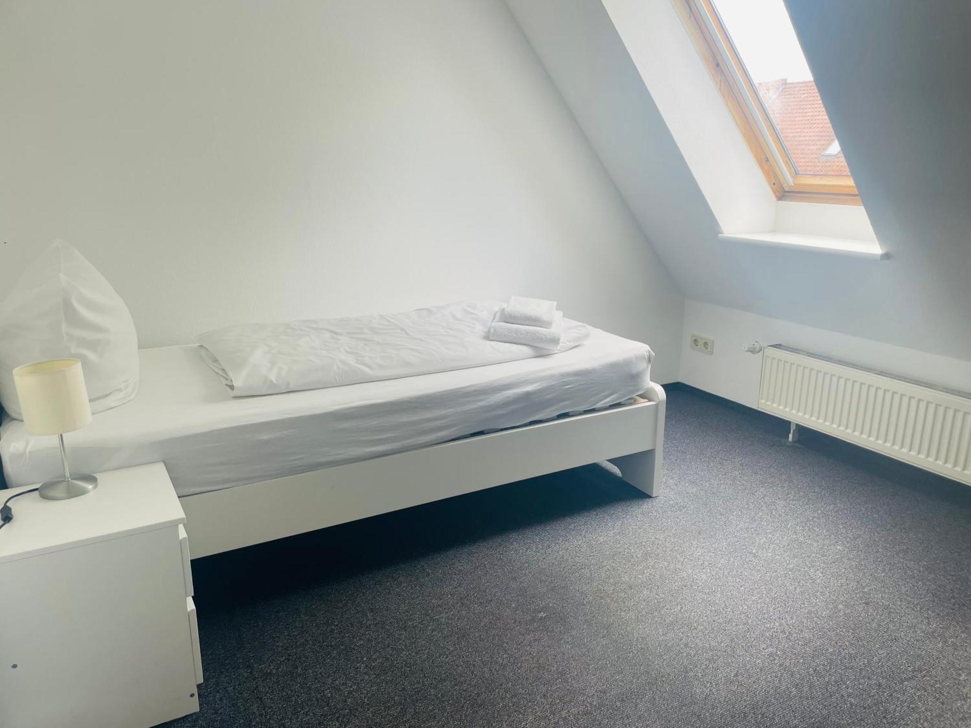 Markt Eins Gaestezimmer Schoppenstedt Buitenkant foto